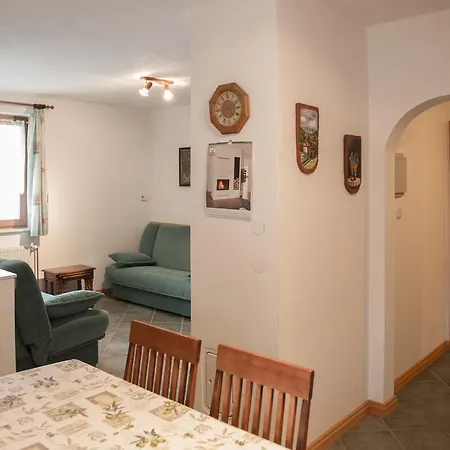 Apartma Smole *