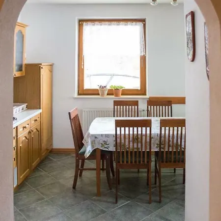 Apartma Smole דירה *